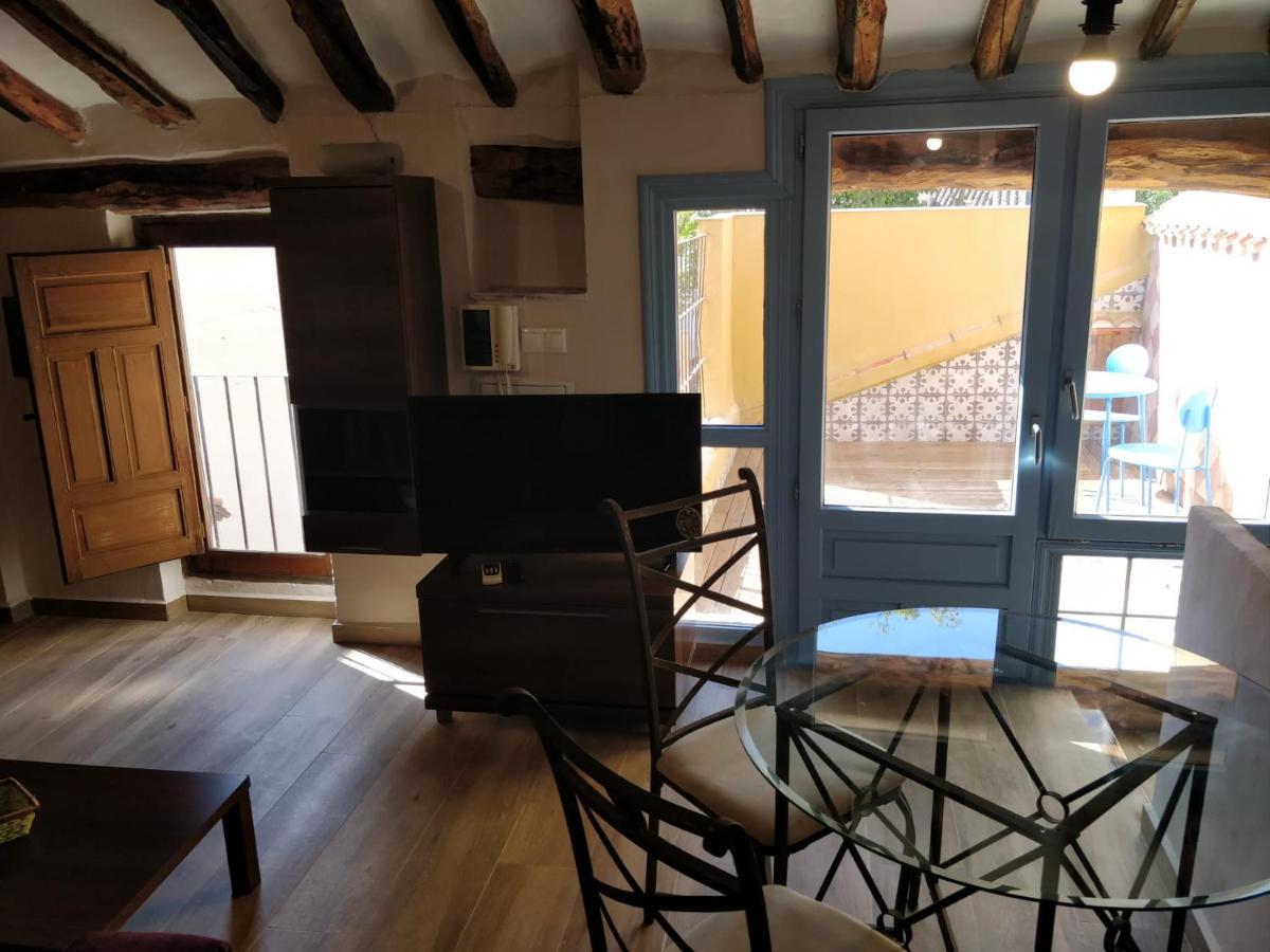 Airam Buhardilla Apartment Almansa
